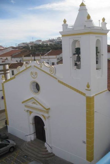 igreja-paroquial-de-barrancos