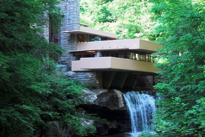 640px-Fallingwater_-_by_Frank_Lloyd_Wright