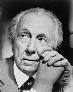 Frank_Lloyd_Wright_portrait