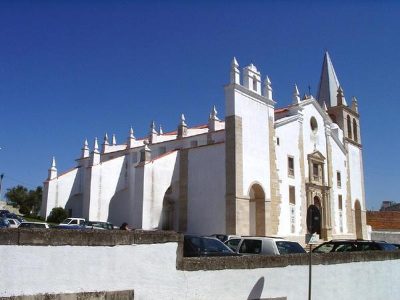 Igreja de São Vicente de Abrantes (Fonte: Sítio da Direção Geral do Património Cultural - http:// www.patrimoniocultural.pt/)