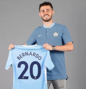 Bernardo Silva quando foi apresentado como reforço do Manchester City 