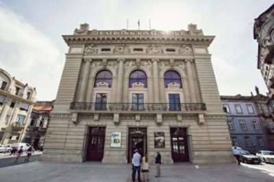 Fachada principal do Teatro Nacional São João