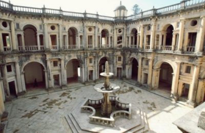 Claustro de D. João III