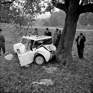 O estado em que ficou o carro de Hugo Koblet