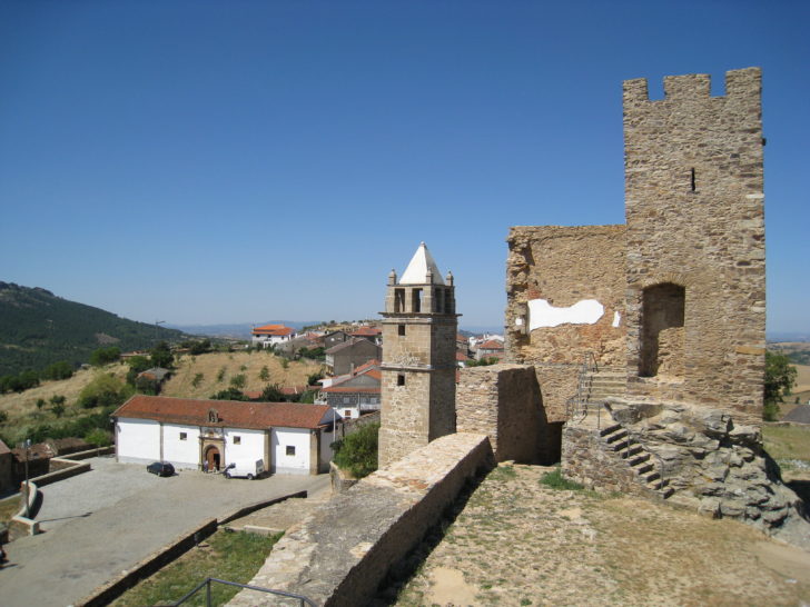 Castelo de Mogadouro